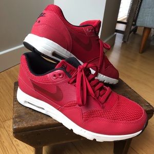 Nike Air Max Red Sneakers size 8 1/2